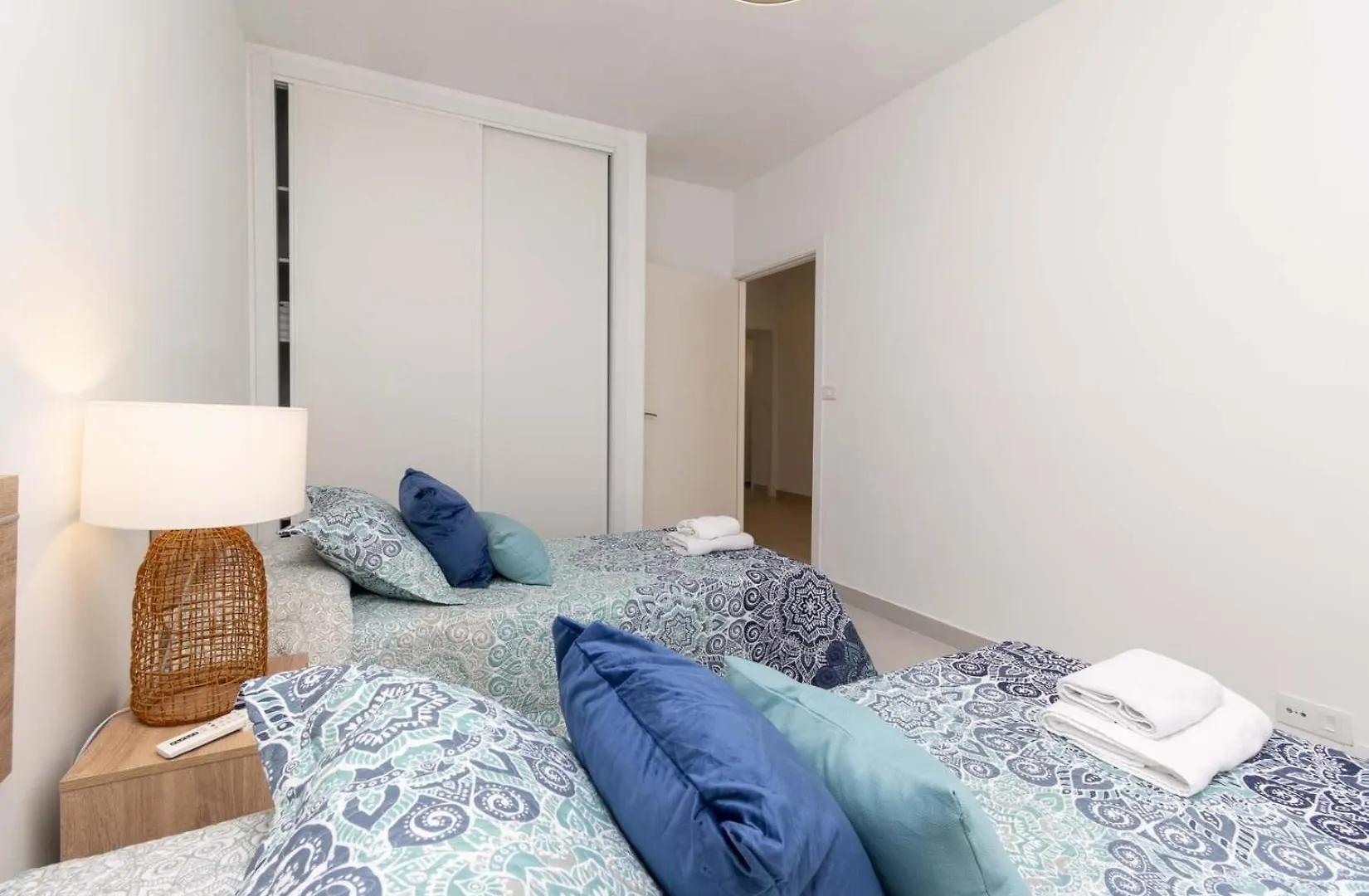 Sea Breeze Frontline Apartment Los Cristianos 0*,  Spanyolország