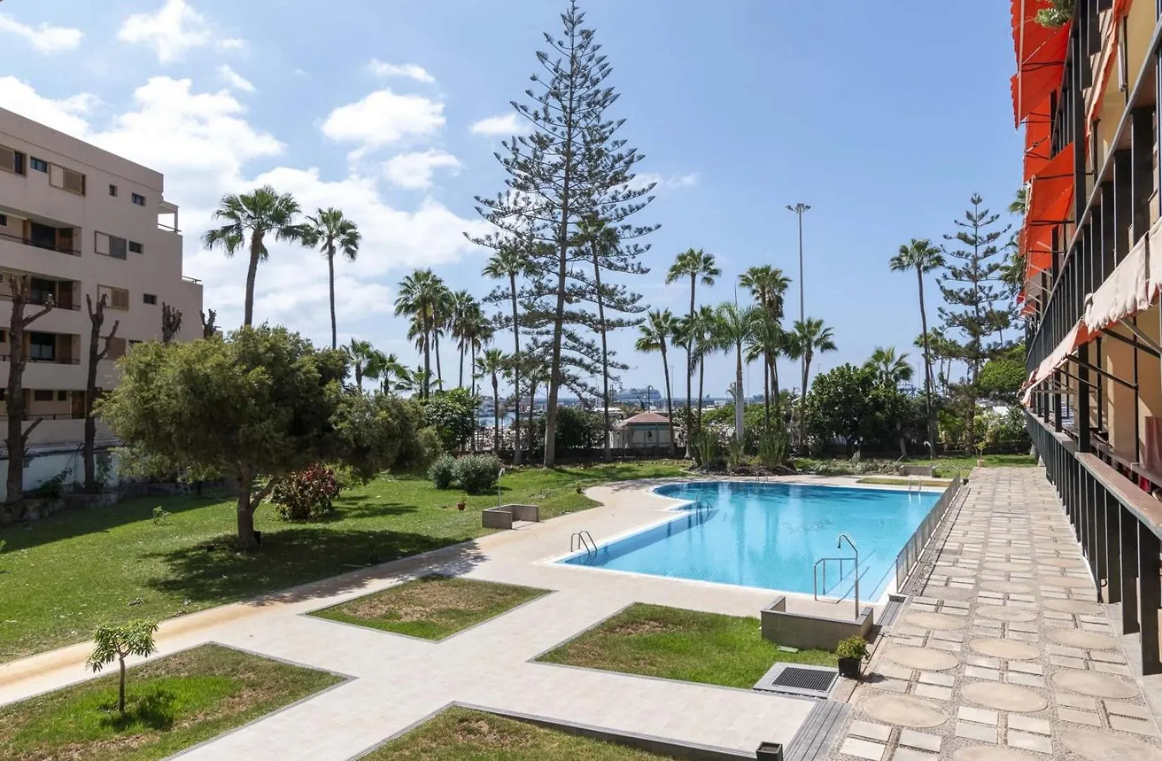 Sea Breeze Frontline Apartment Los Cristianos 0*,